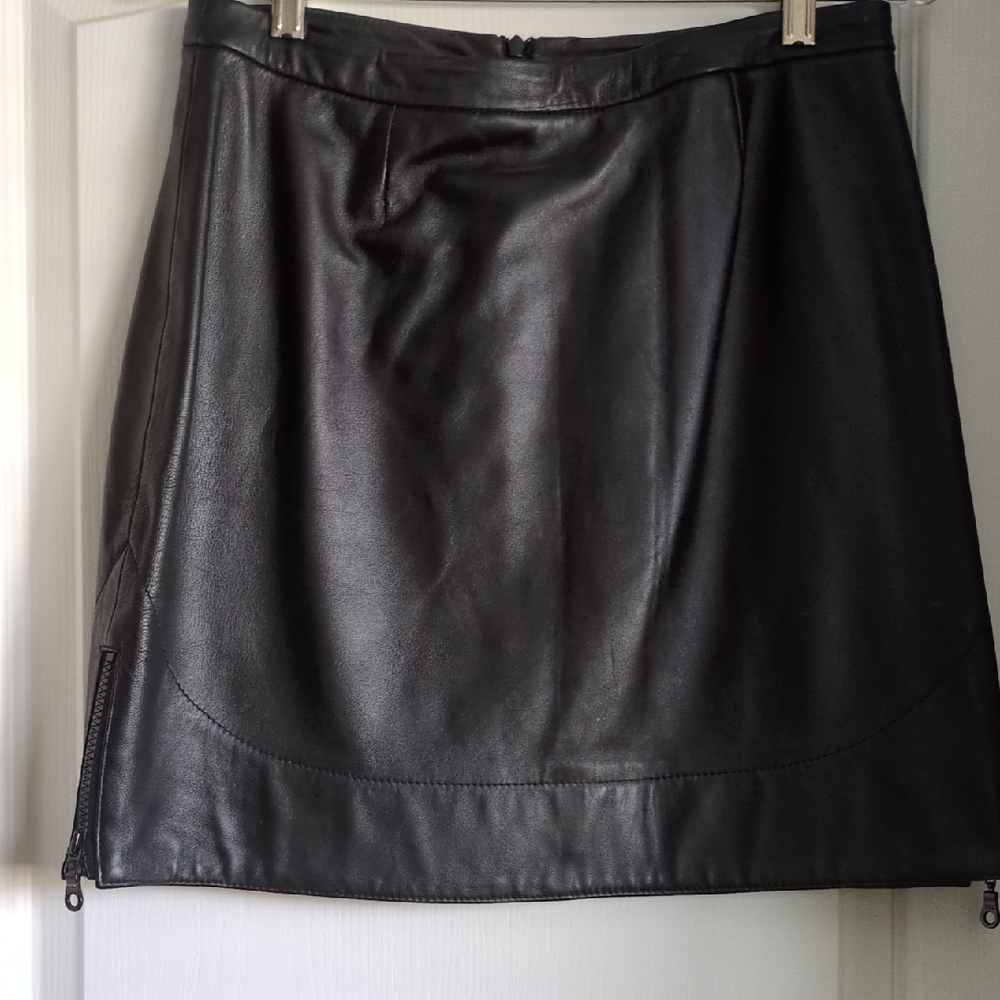 Black Leather Mini Skirt with Side Zip